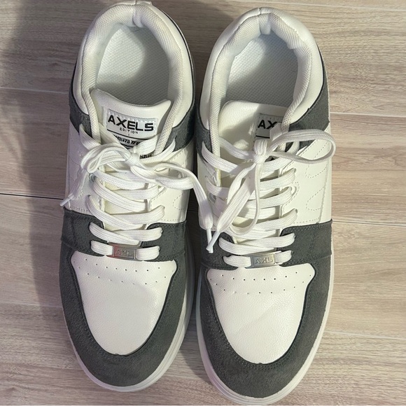 Conzuri Axels 2022 Essentials Sneakers / Tennis Shoes Size 10 Men - Picture 1 of 7
